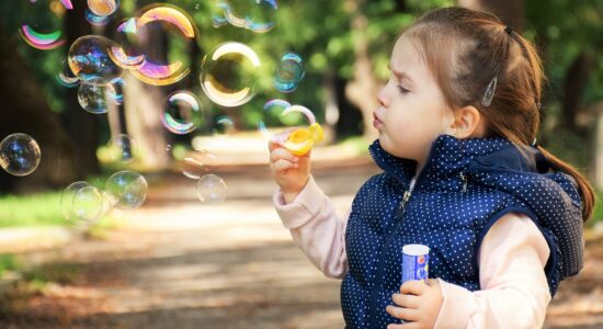 kid-1241817_1280