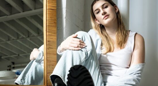 teen-photo-8466399_1280